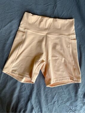 LSKD Fusion Mid Short Tight with Pockets - Peach Fuzz NWT